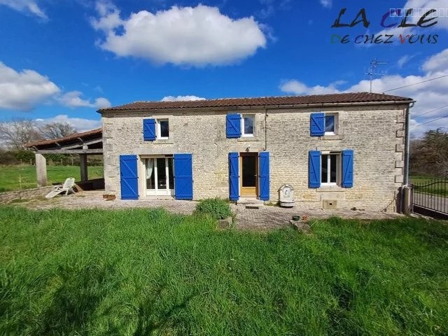 Maison à vendre à Ardin, 30 m², 7 pièces – photo 1 sur 6