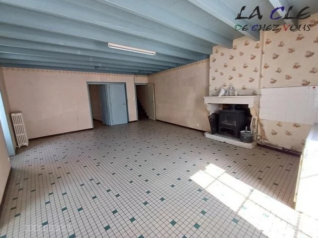 Maison à vendre à Coulonges sur l autize, 171 m², 6 pièces – photo 2 sur 6