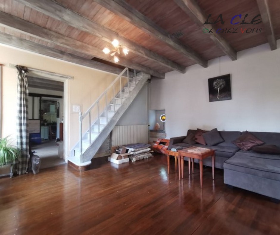 Maison à vendre à Coulonges sur l autize, 1 299 m², 7 pièces – photo 3 sur 6