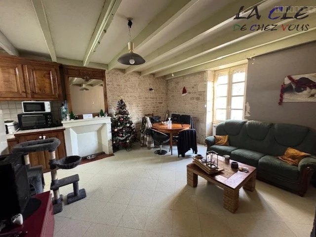 Maison à vendre à Coulonges sur l autize, 57 m², 11 pièces – photo 3 sur 6