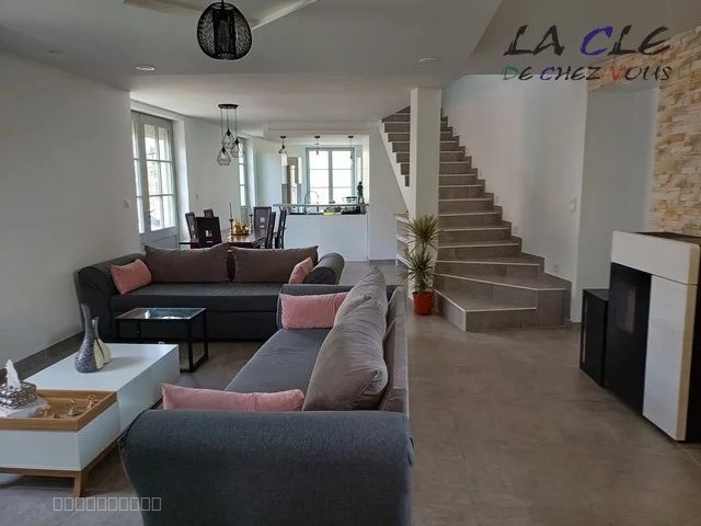 Maison à vendre à Beceleuf, 198 m², 7 pièces – photo 2 sur 6