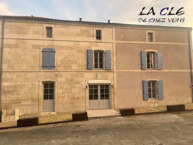 Maison à vendre à Beceleuf, 198 m², 7 pièces – photo 1 sur 6