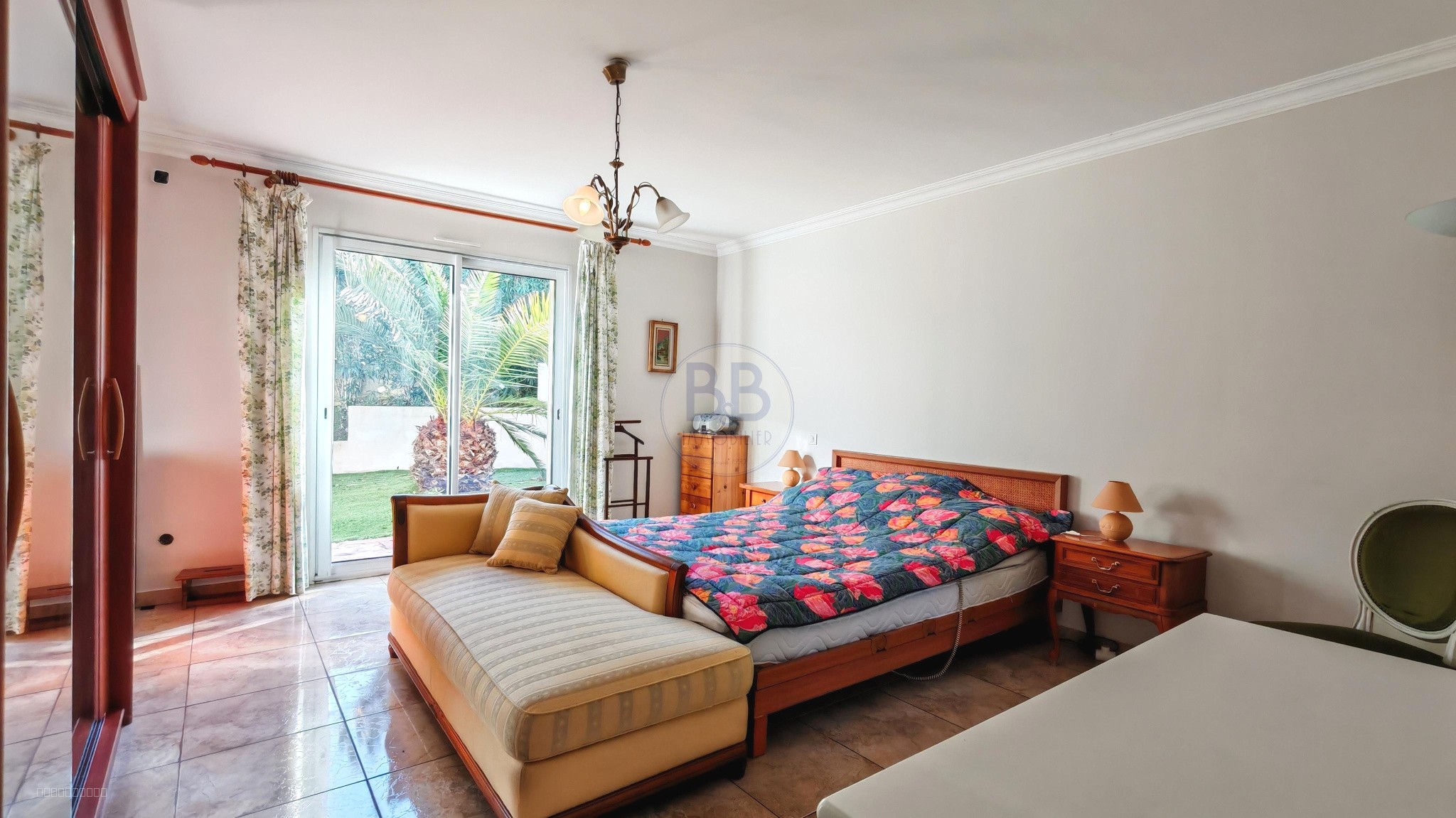 MAISON 6 PIECES 163M2 - SAINT RAPHAEL — photo 10