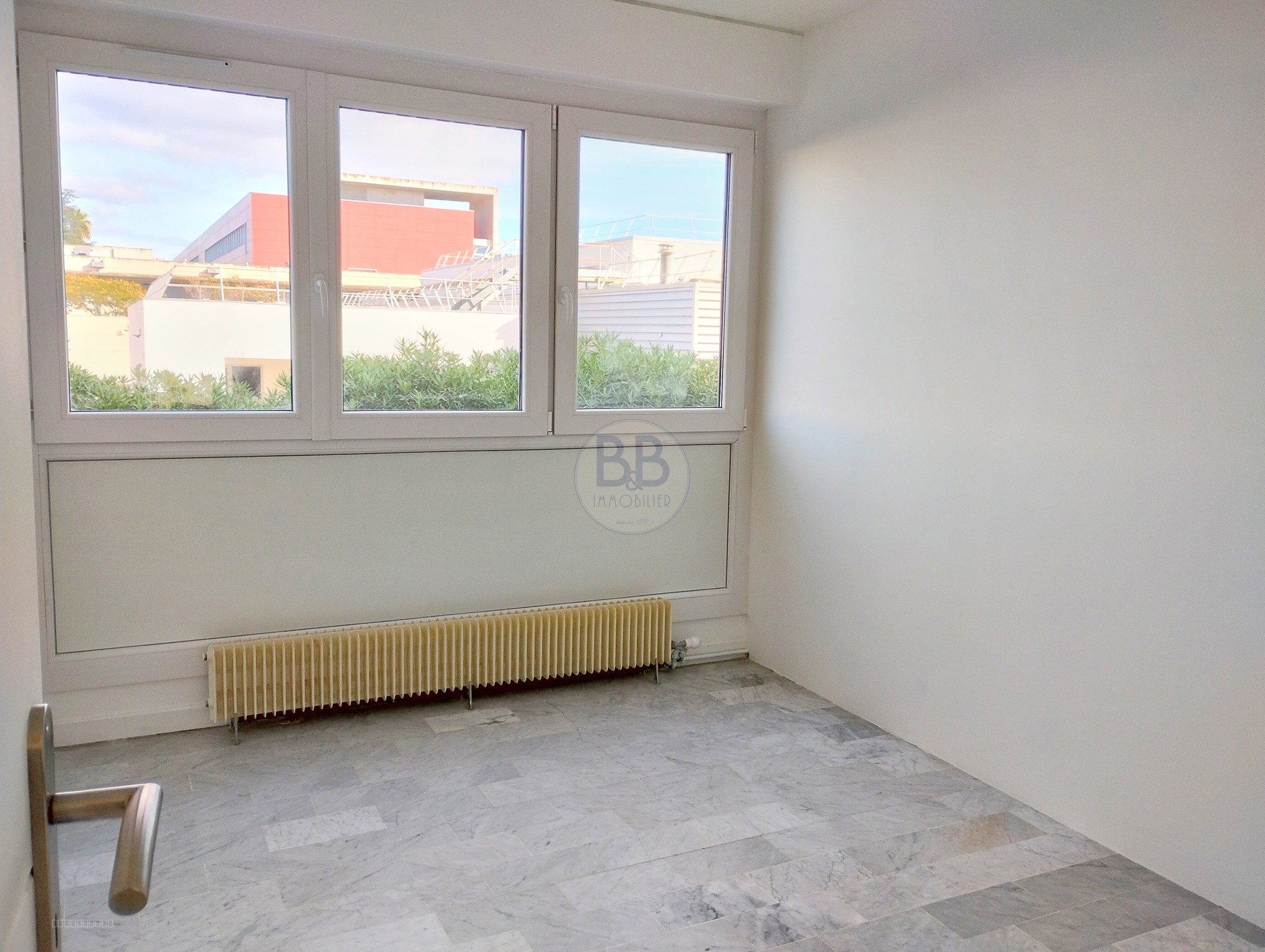 Vente appartement 3 pièces avec parking privatif centre ville — photo 6