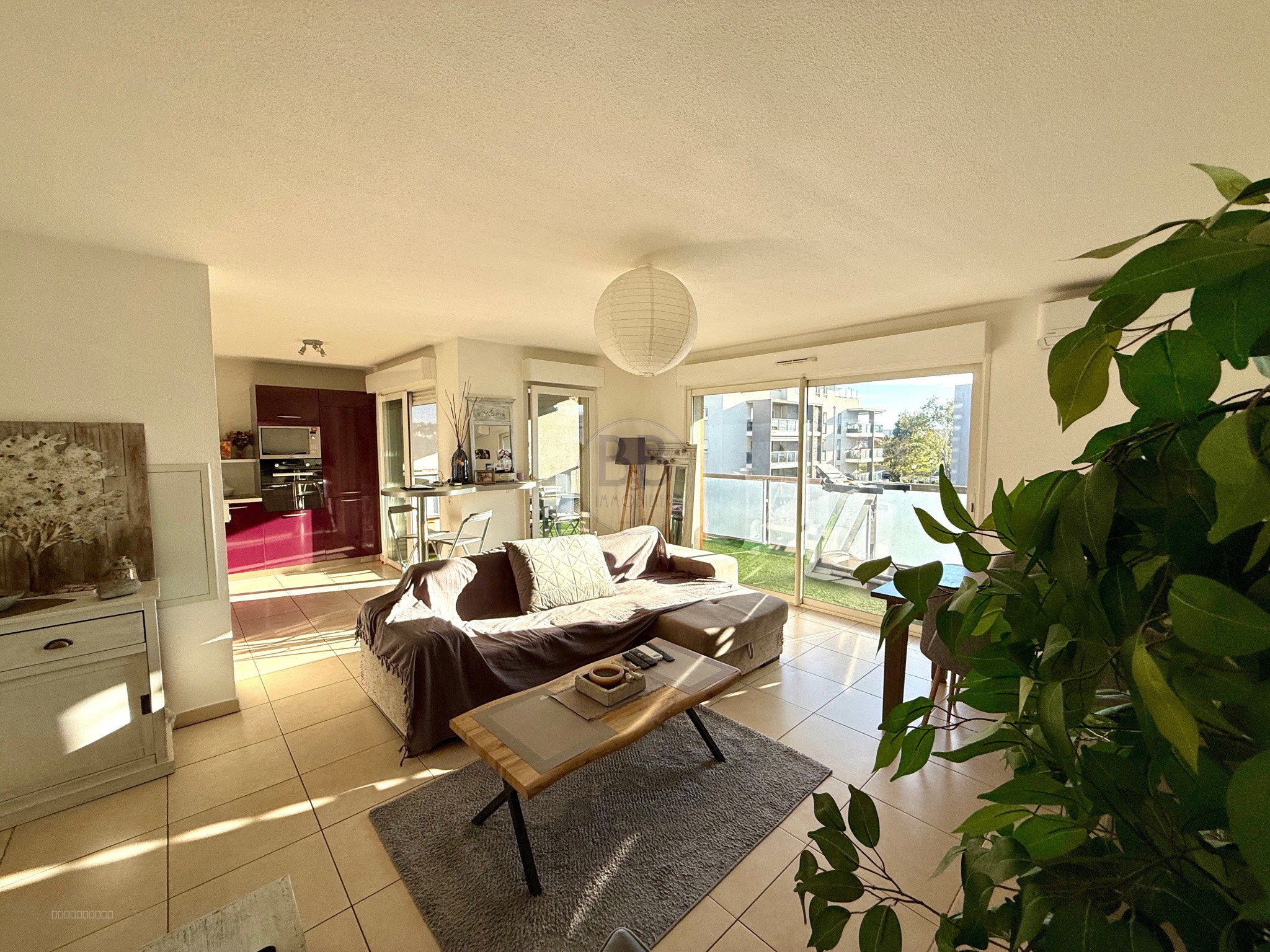 A VENDRE FREJUS LIMITE ST RAPHAEL 3 PIECES TERRASSE 22 M2 GARAGE — photo 4