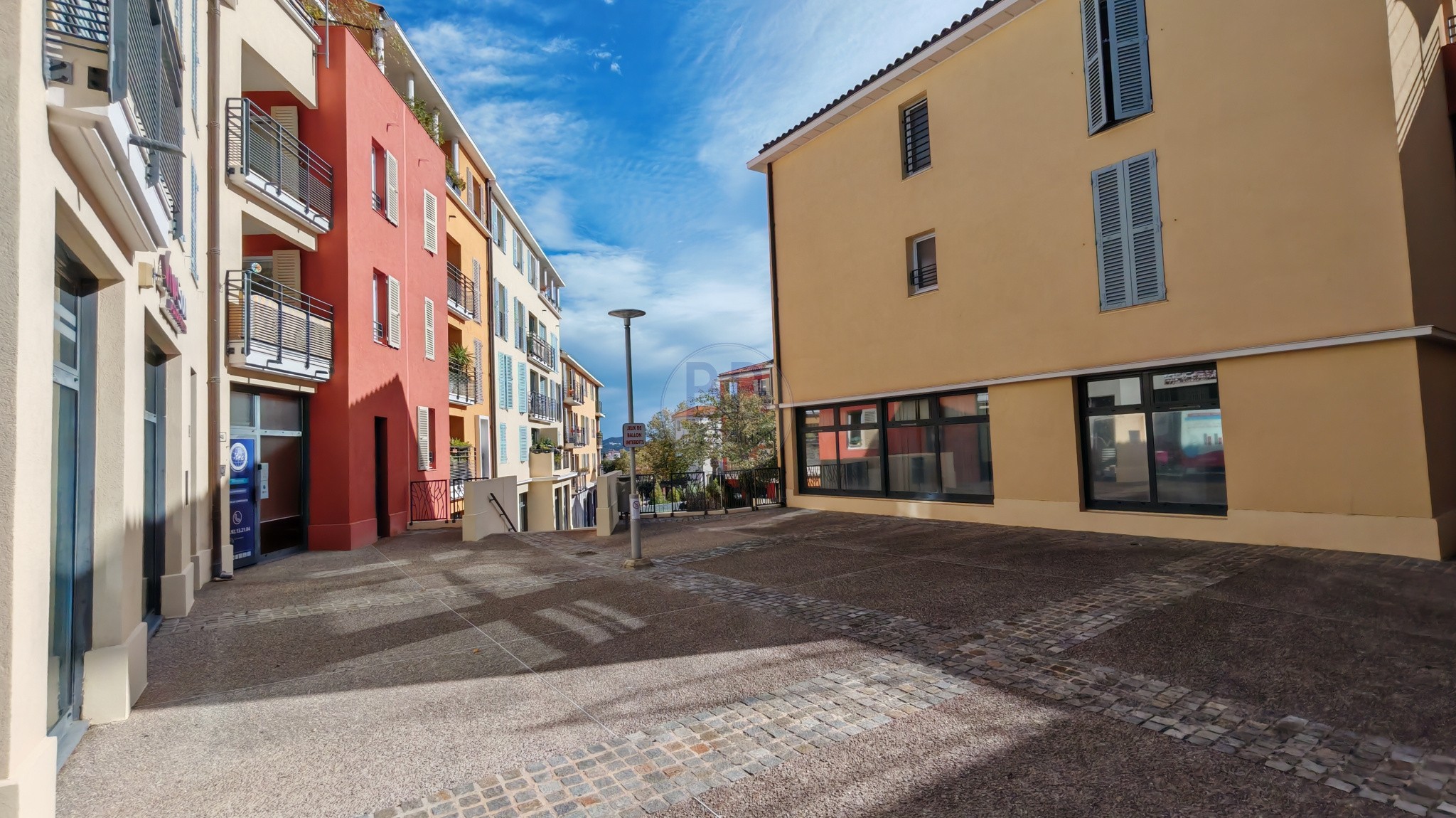 Appartement à vendre à Frejus, 90 m², 4 pièces – photo 1 sur 11