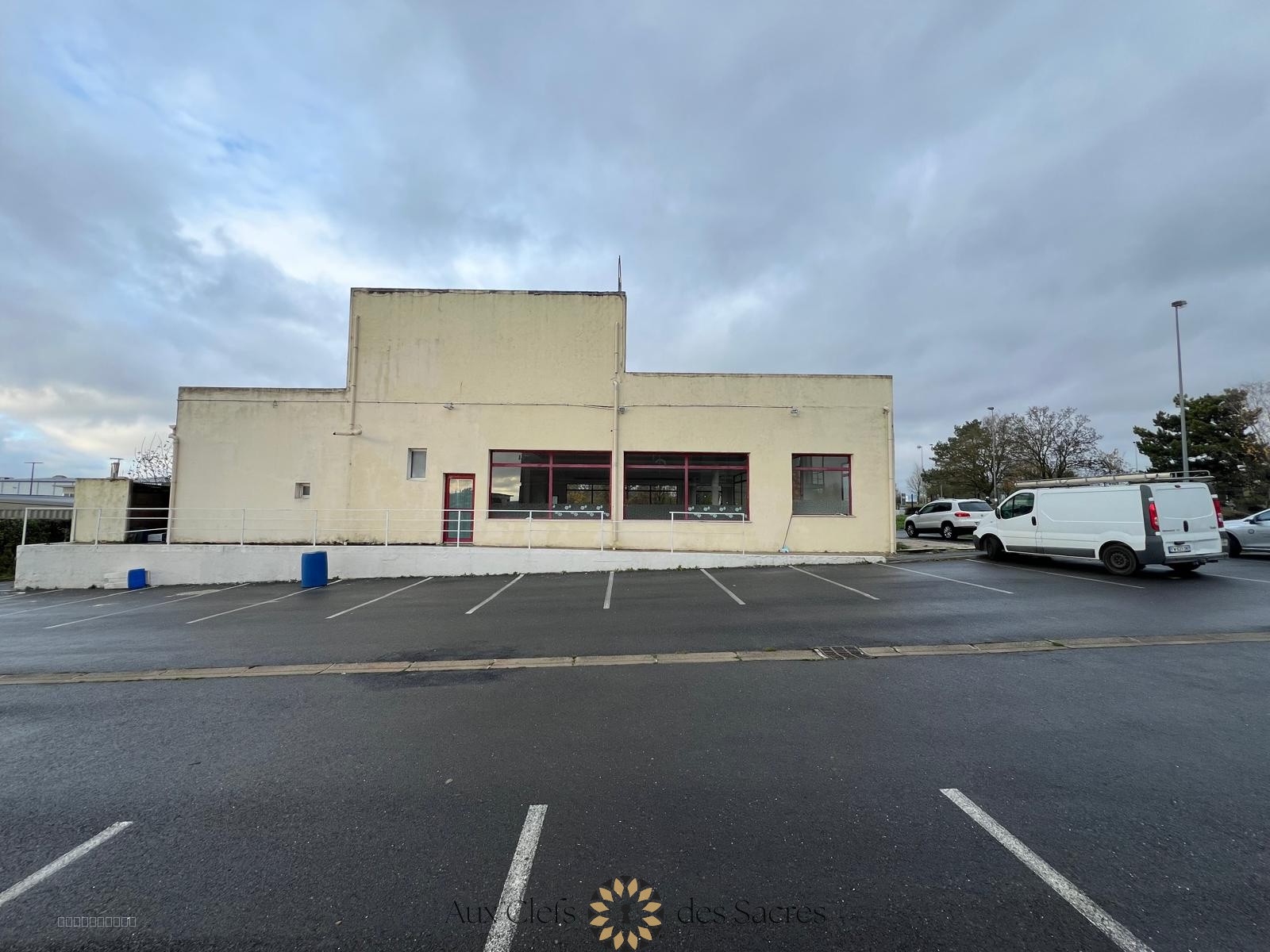 Bien immobilier à vendre à Reims, 322 m² – photo 2 sur 14