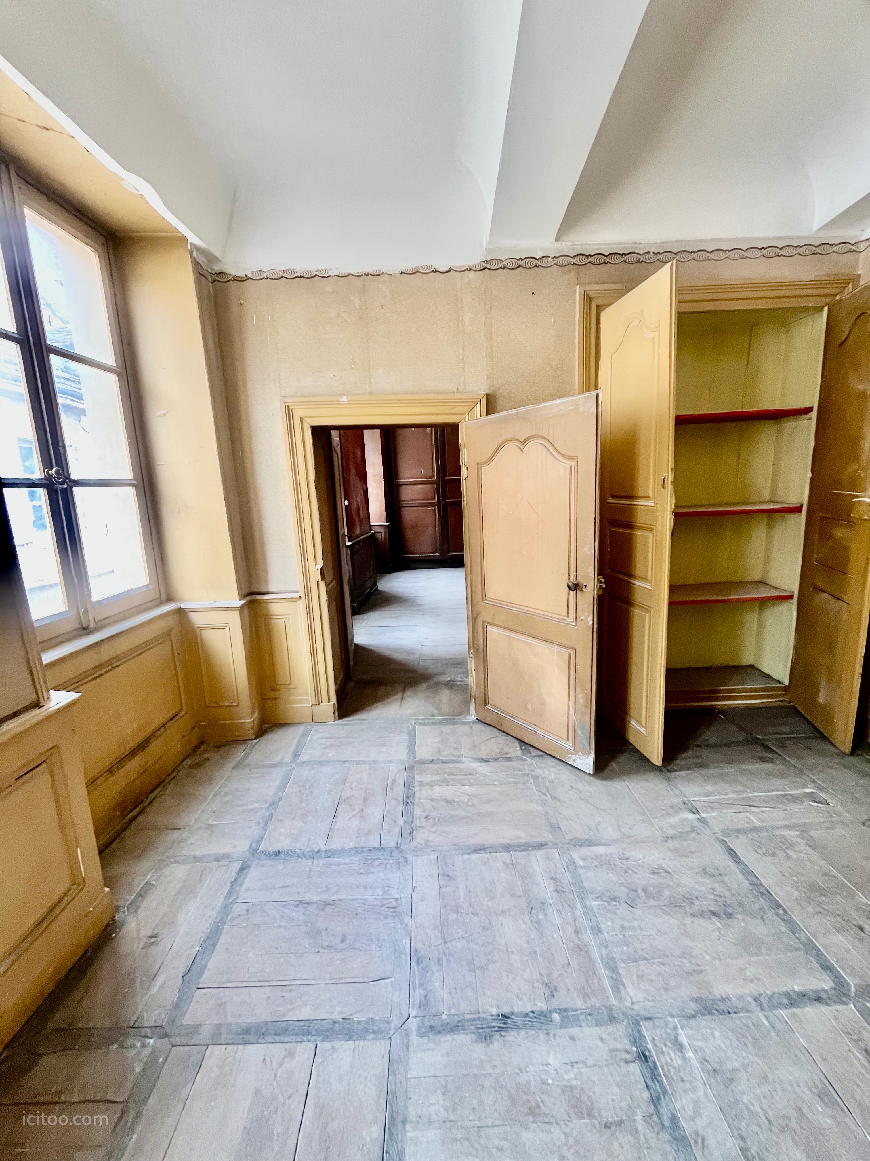 Immeuble de caractère au coeur de Charolles — photo 4