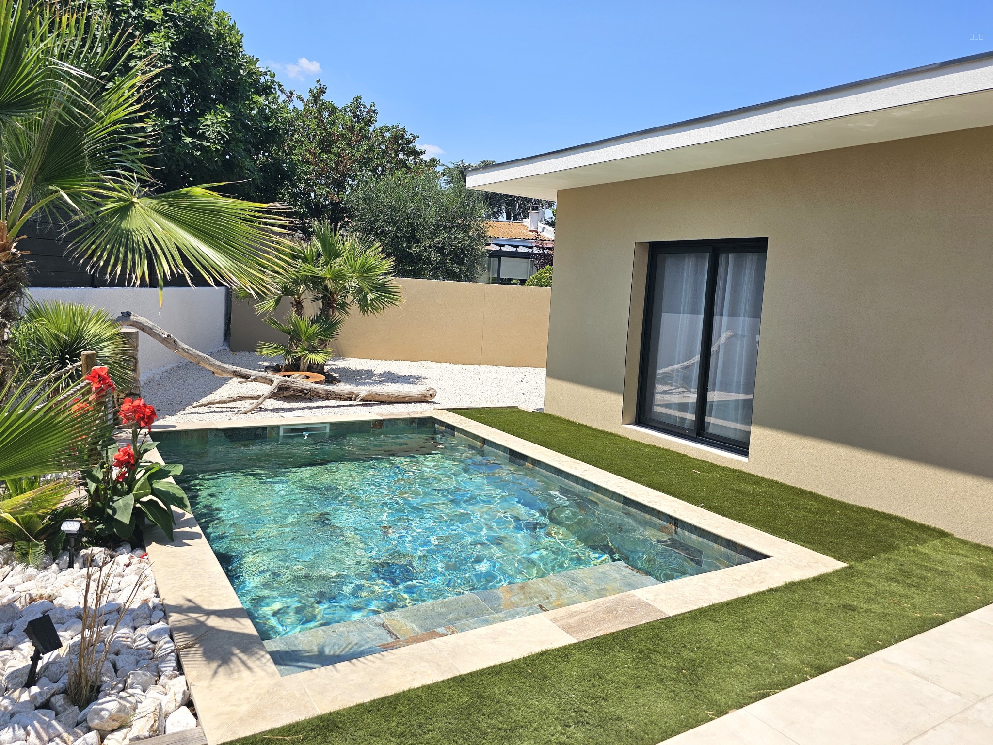 Villa à vendre à Agde, 170 m², 6 pièces – photo 1 sur 9