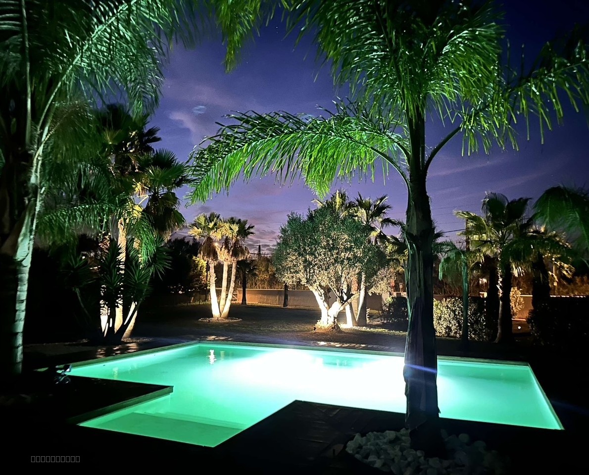 Bien immobilier à vendre à Marseillan plage, 320 m², 6 pièces – photo 2 sur 10