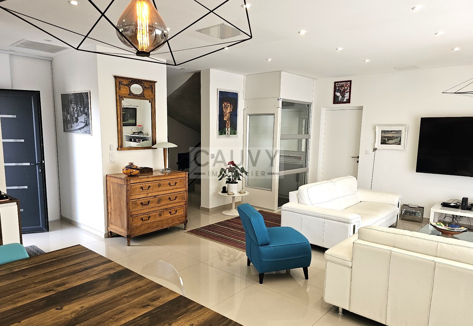Villa à vendre à Agde, 225 m², 6 pièces – photo 2 sur 9