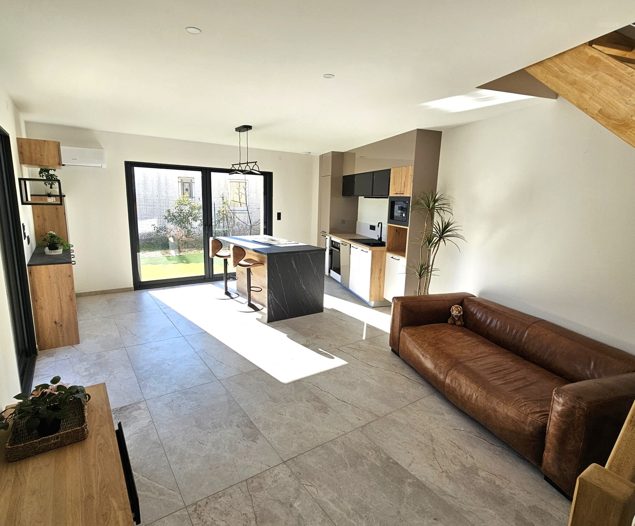 Villa à vendre à Pomerols, 105 m², 4 pièces – photo 1 sur 5