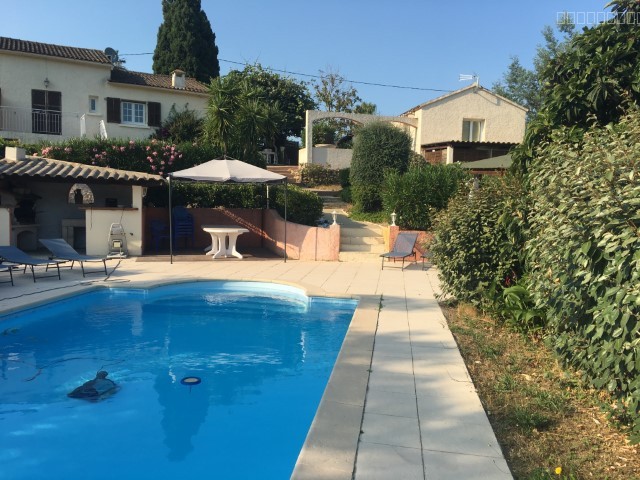 Appartement à vendre à Ghisonaccia, 240 m², 10 pièces – photo 1 sur 20
