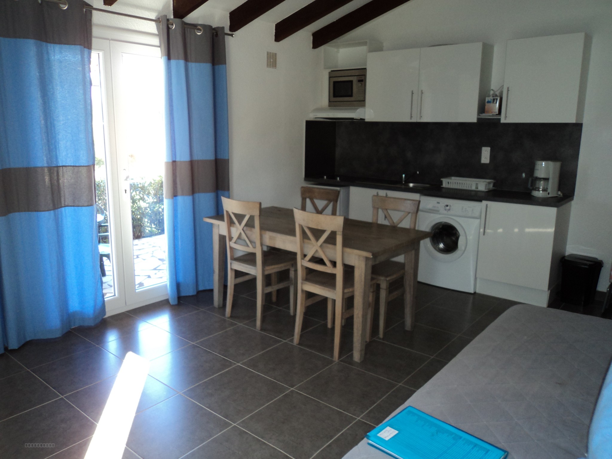 Villa à vendre à Porto vecchio, 95 m², 5 pièces – photo 2 sur 13