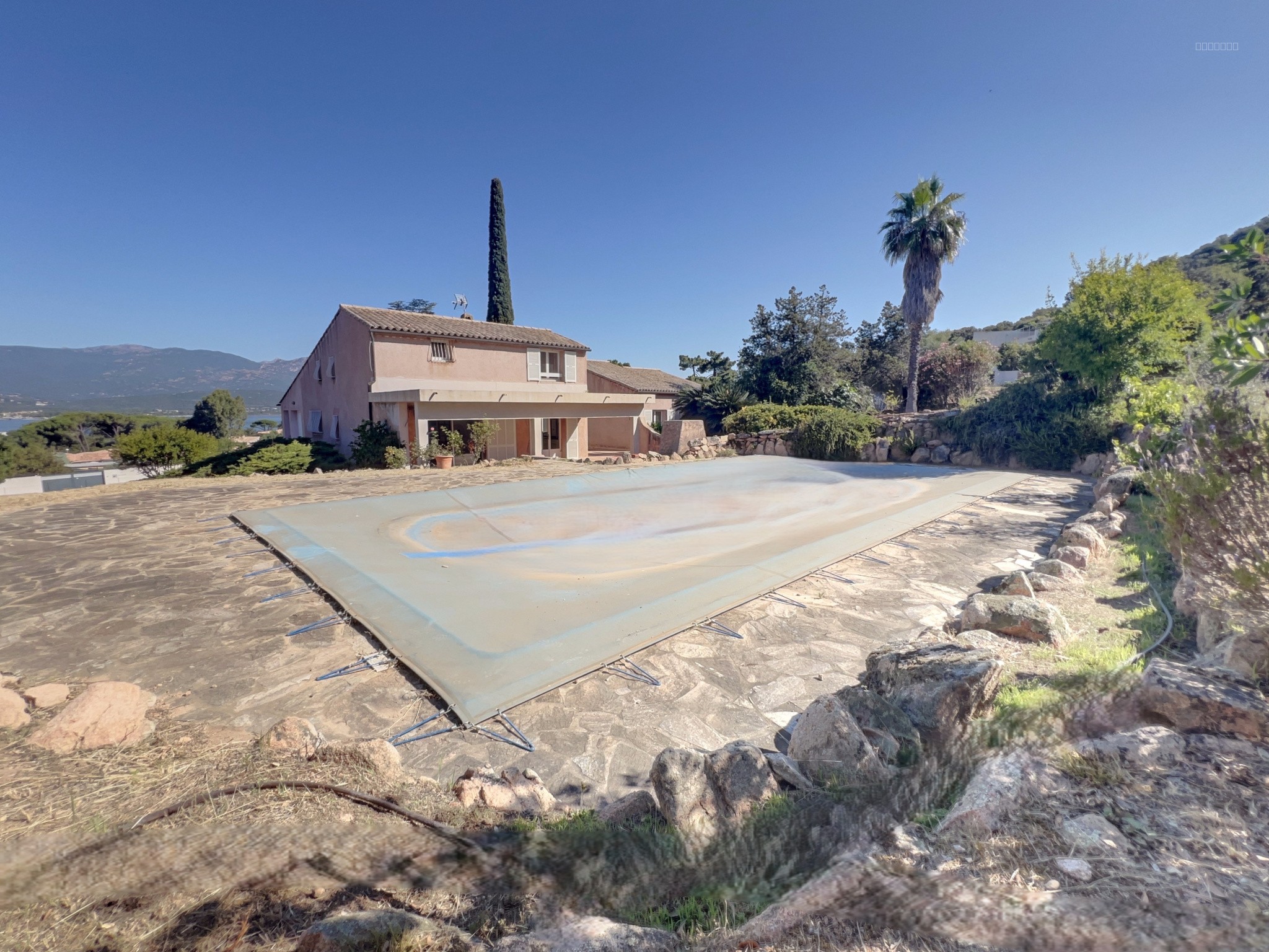 Villa à vendre à Porto vecchio, 290 m², 6 pièces – photo 3 sur 20