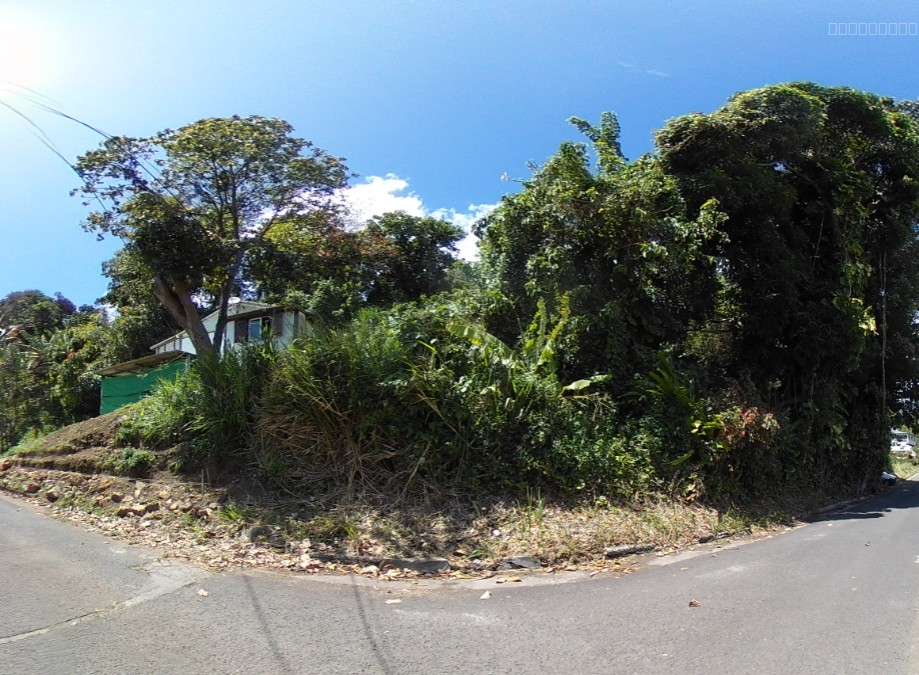 Terrain à vendre à Saint claude, 673 m² – photo 1 sur 1