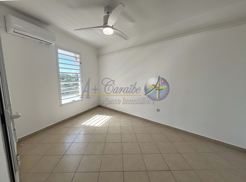 Appartement à vendre à Les abymes, 29,27 m², 3 pièces – photo 3 sur 5