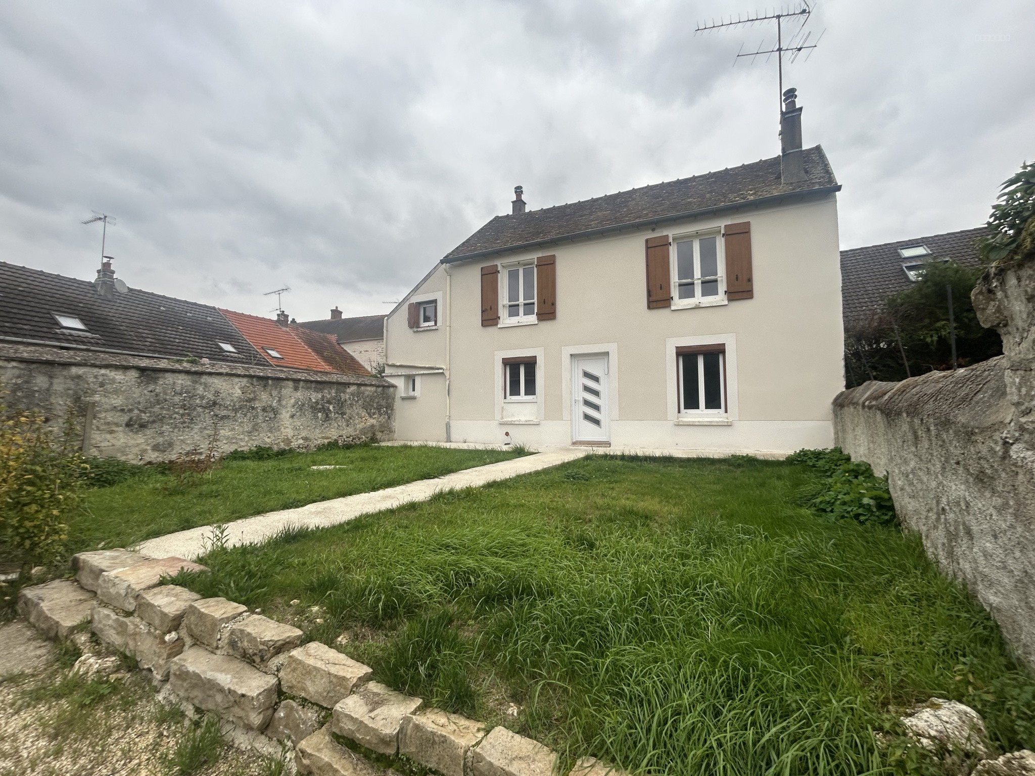 Maison à vendre à Baulne, 40 m², 3 pièces – photo 1 sur 18