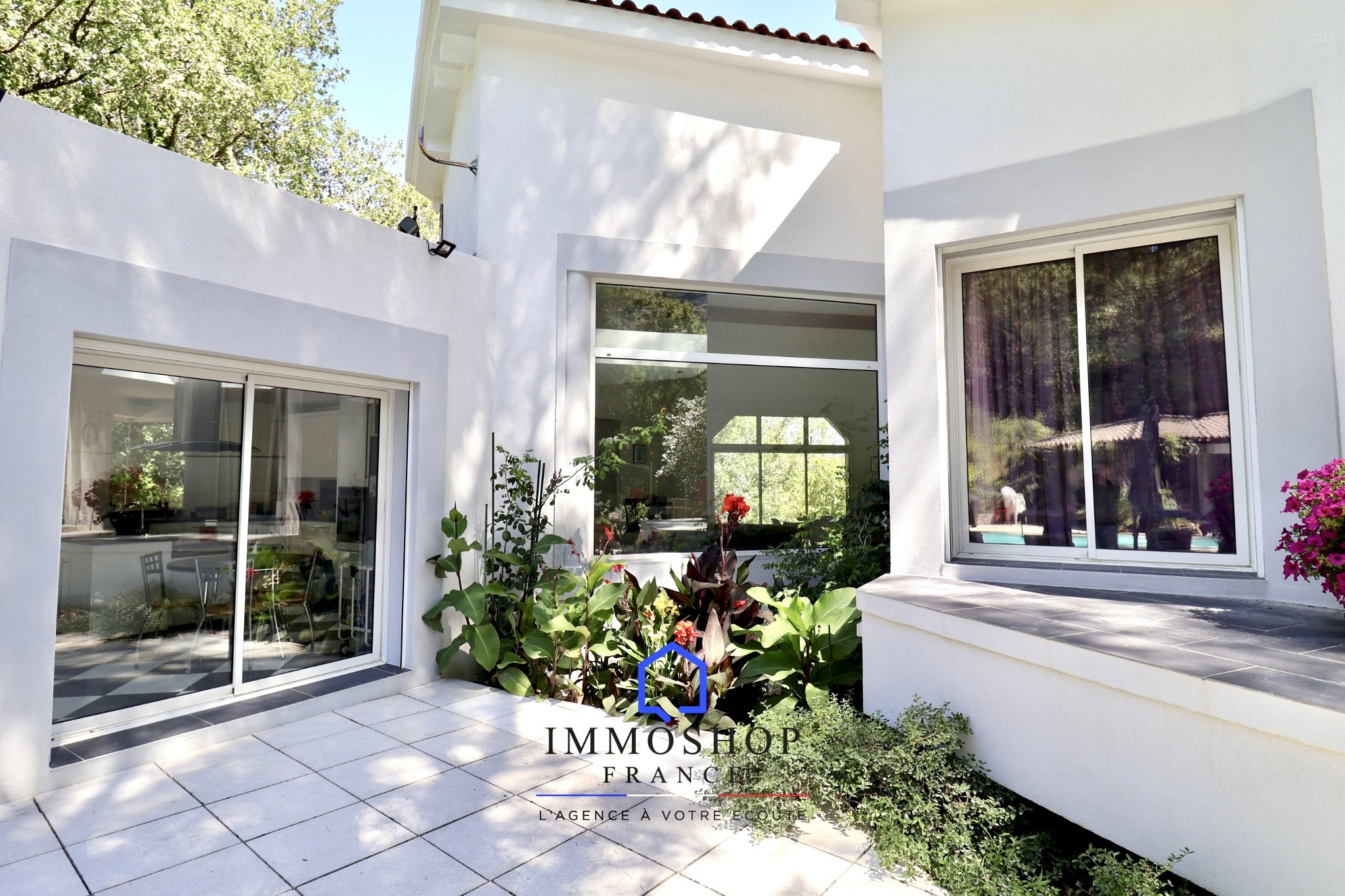 Maison à vendre à Auriol, 321,78 m², 7 pièces – photo 3 sur 20