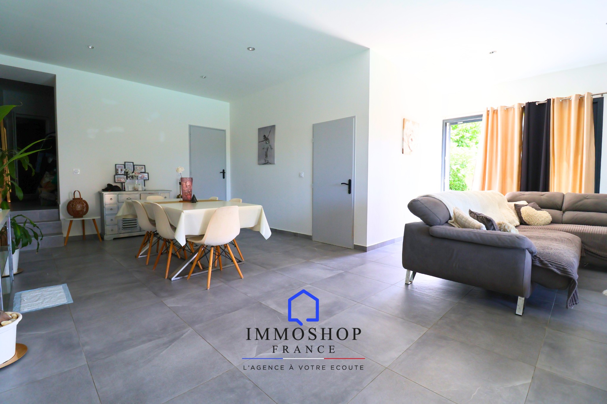 Maison à vendre à Marseille, 233 m², 6 pièces – photo 3 sur 18