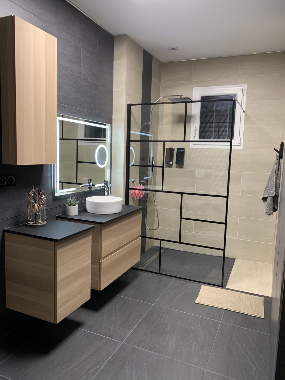 Maison rénovée avec extérieur, calme, trois chambres, Marseille 10e, proche des commerces et des commodités ! — photo 3