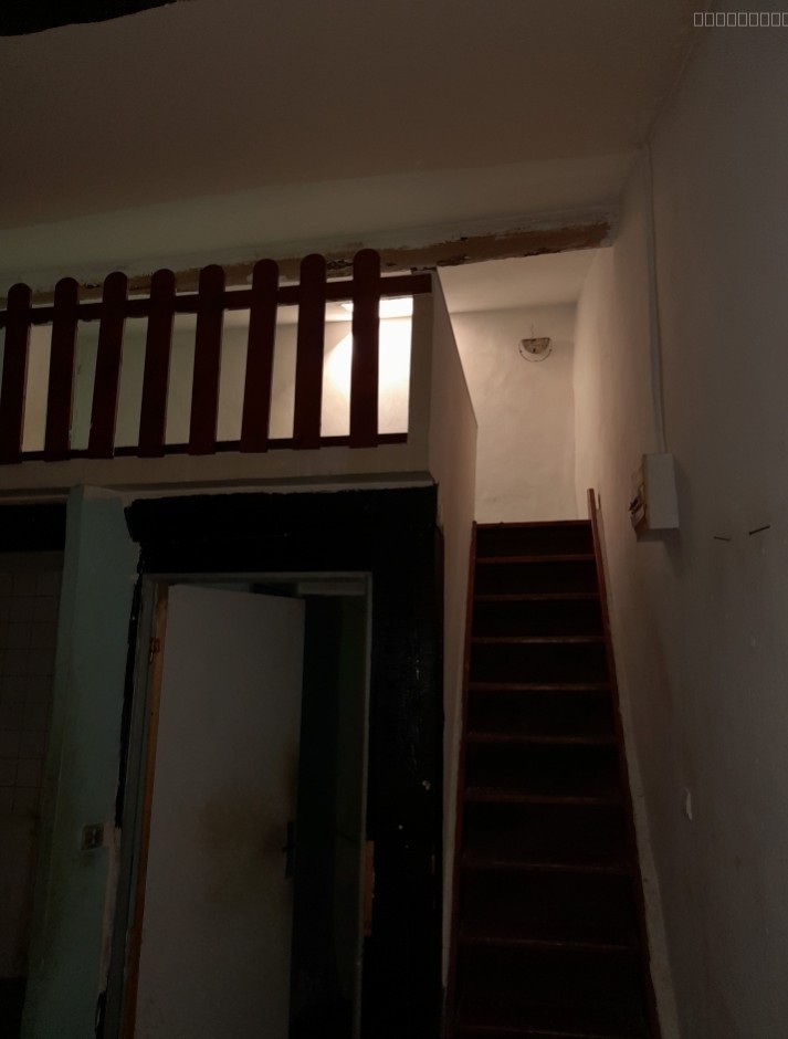 Petit Immeuble de 3 studios à rénover — photo 9
