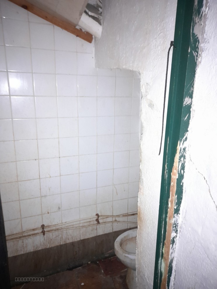 Petit Immeuble de 3 studios à rénover — photo 4