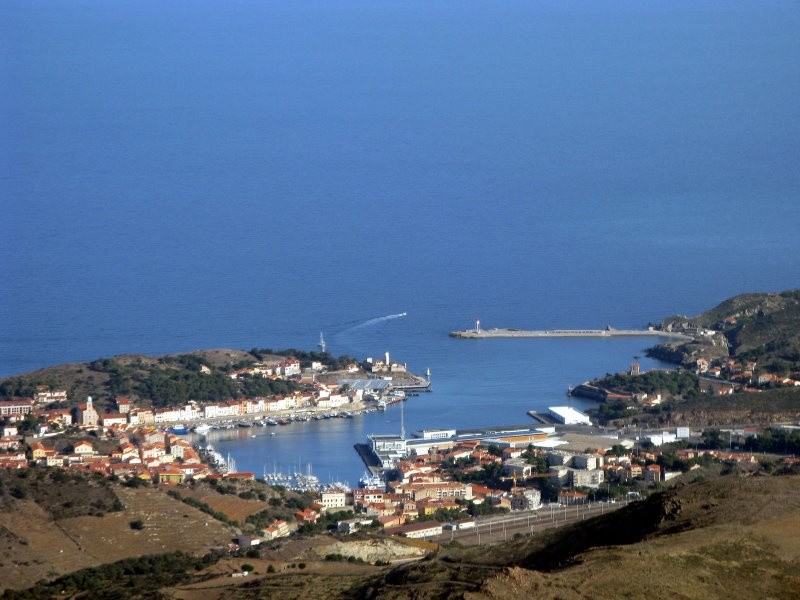 Terrain constructible à vendre à Port vendres, 699 m² – photo 2 sur 2