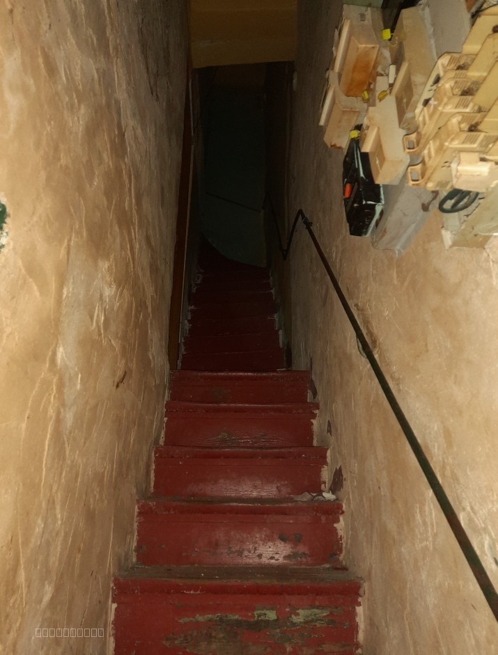 Petit Immeuble de 3 studios à rénover — photo 8