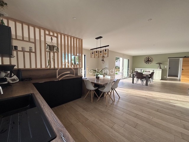 Maison à vendre à Ste foy, 1 050 m², 6 pièces – photo 3 sur 15