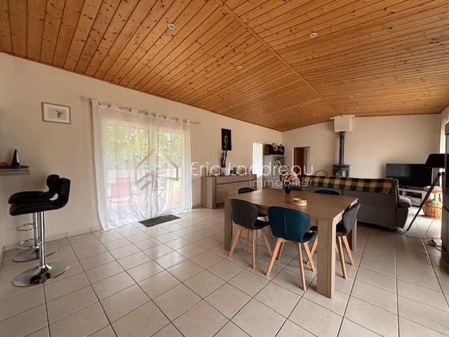 Maison avec garage et dépendance - 1700 m2 de terrain — photo 4