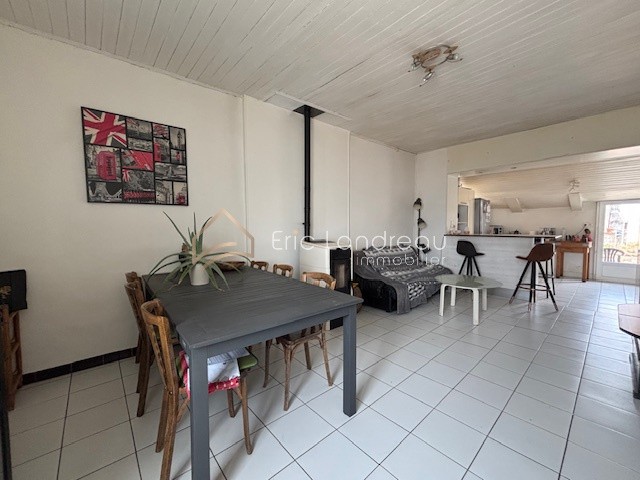 Maison à vendre à Avrille, 15 m², 3 pièces – photo 2 sur 9