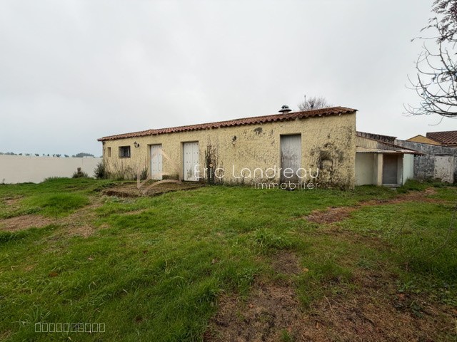 Ensemble immobilier à rénover situé à quelques pas de l'océan — photo 4