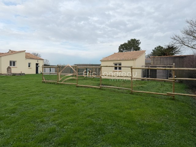 Terrain à vendre à Les sables d olonne, 814 m², 1 pièce – photo 1 sur 8