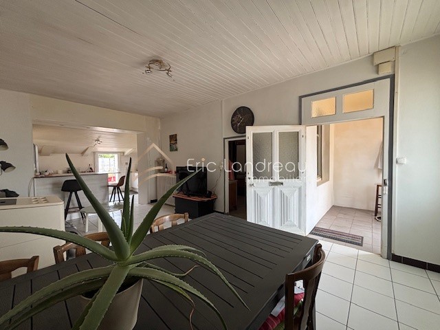 Maison à vendre à Avrille, 15 m², 3 pièces – photo 3 sur 9