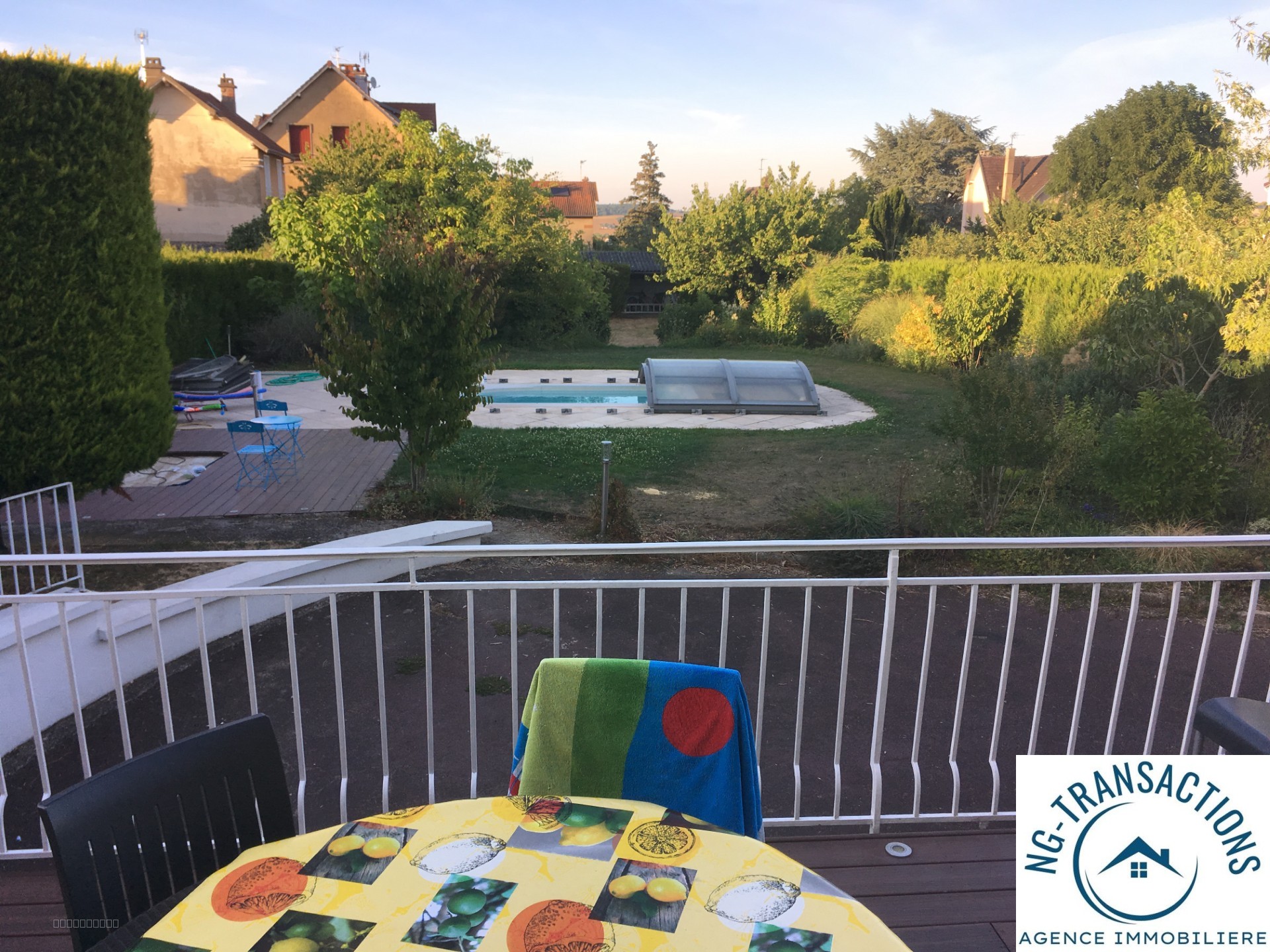 Villa à vendre à Auxerre, 250 m², 9 pièces – photo 2 sur 16