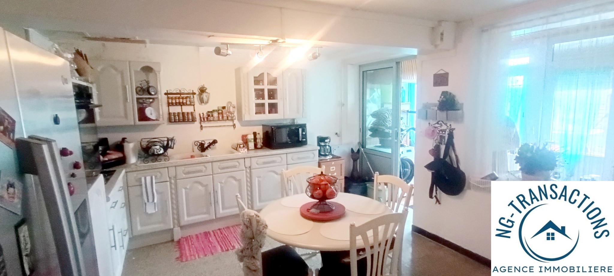 Maison à vendre à Sougeres en puisaye, 1 417 m², 3 pièces – photo 1 sur 4