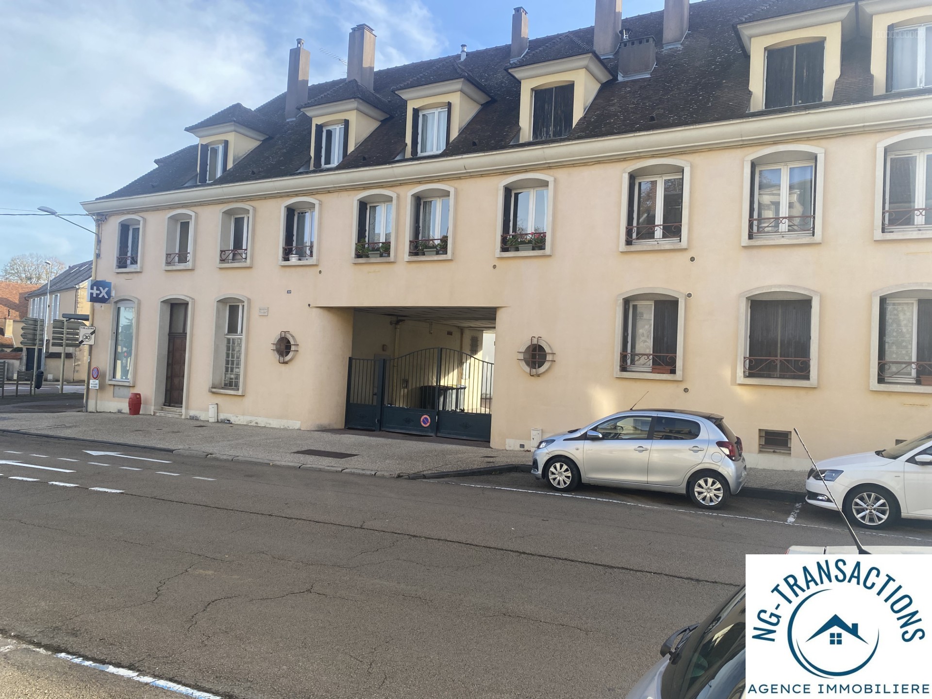 Appartement à vendre proche du centre ville. — photo 3