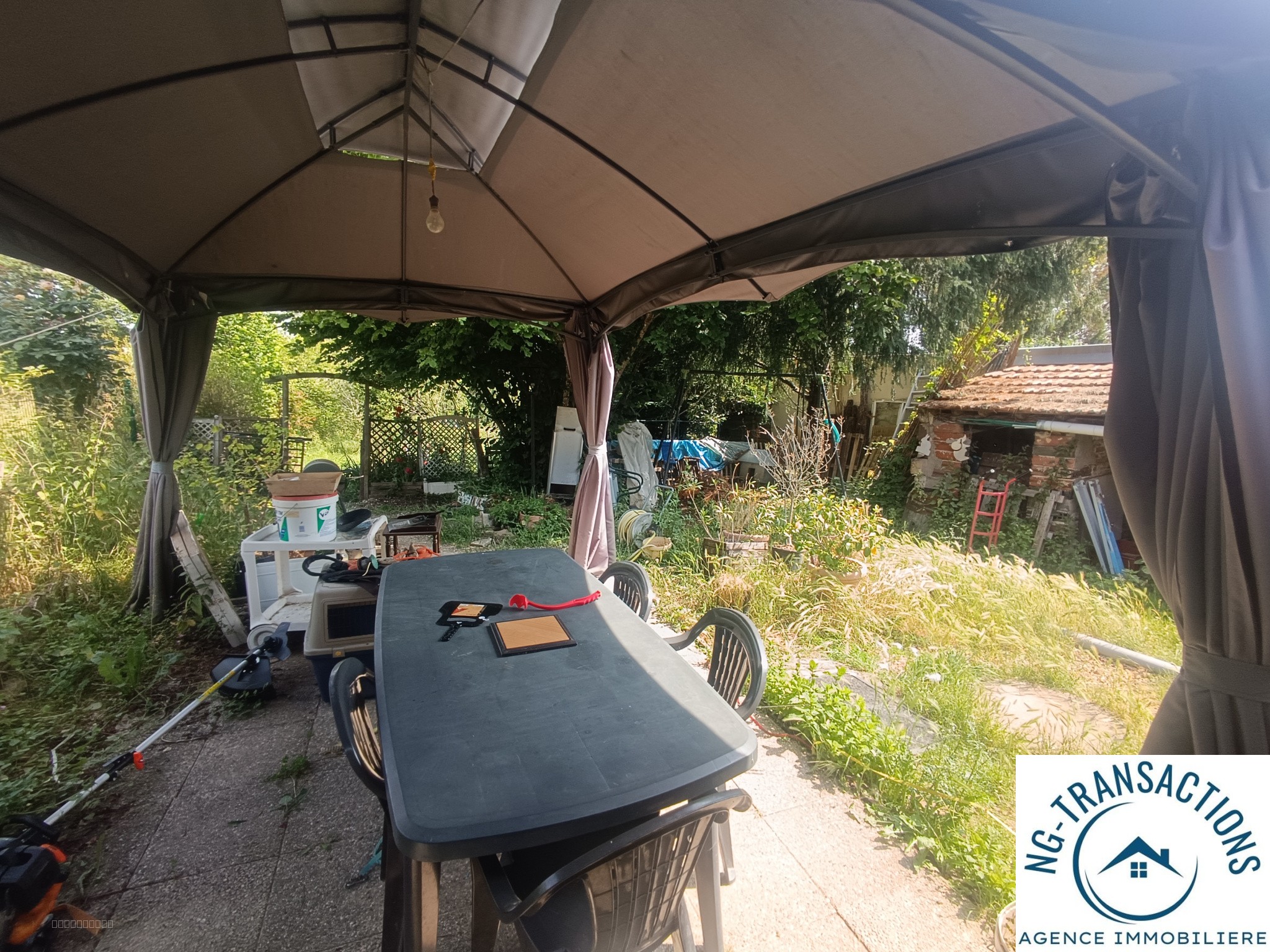 Bien immobilier à vendre à Arquian, 405 m², 5 pièces – photo 2 sur 7