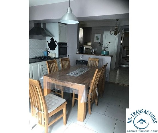 Bien immobilier à vendre à Cravant, 130 m², 7 pièces – photo 3 sur 8