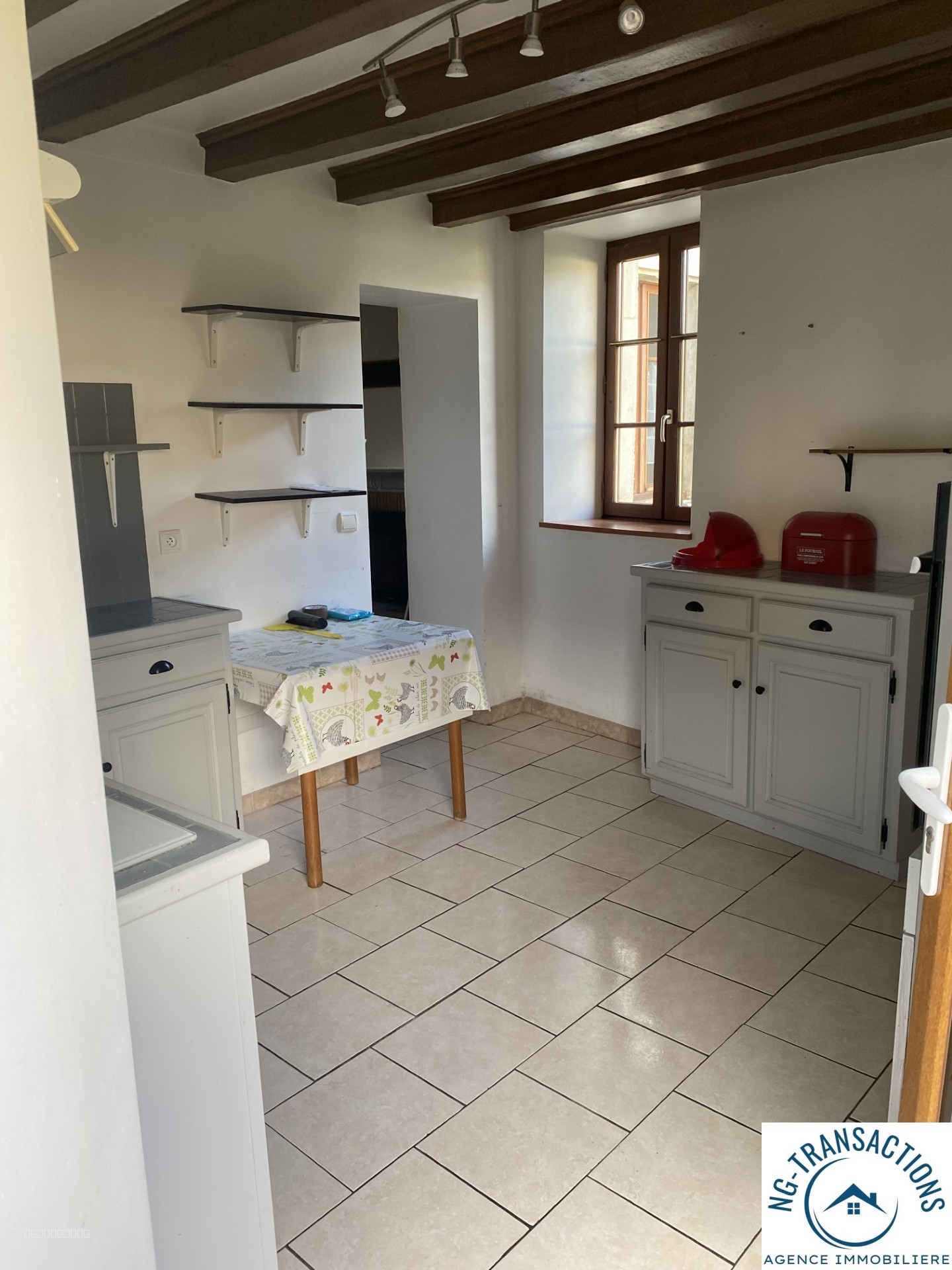 A vendre charmante maison de village située dans la vallée de l'Yonne. — photo 8