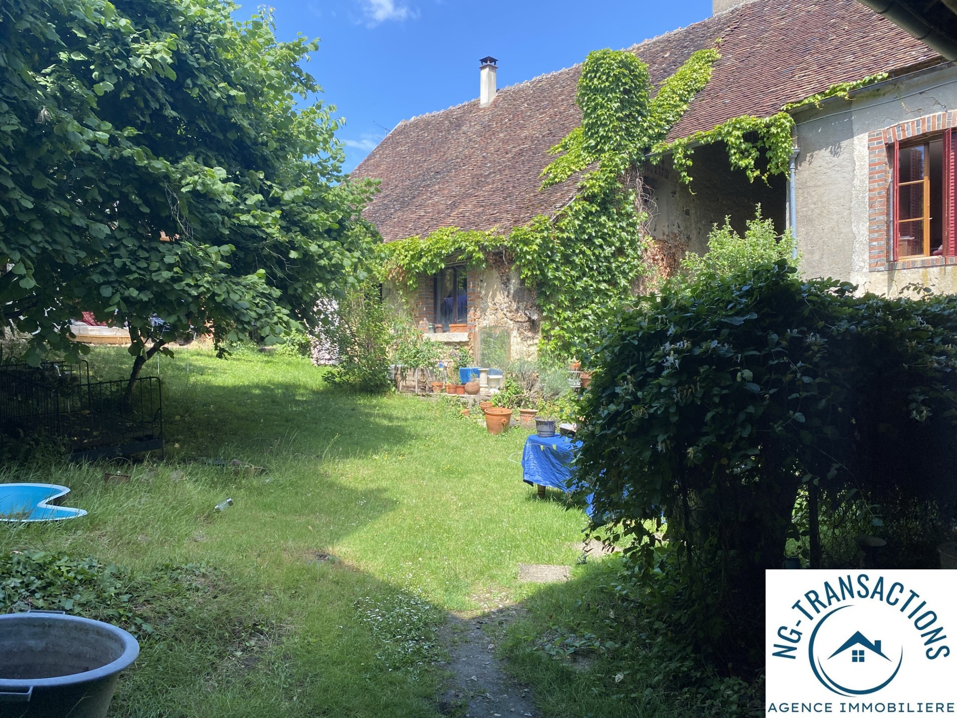 Bien immobilier à vendre à Treigny perreuse sainte colombe, 210 m², 9 pièces – photo 1 sur 12