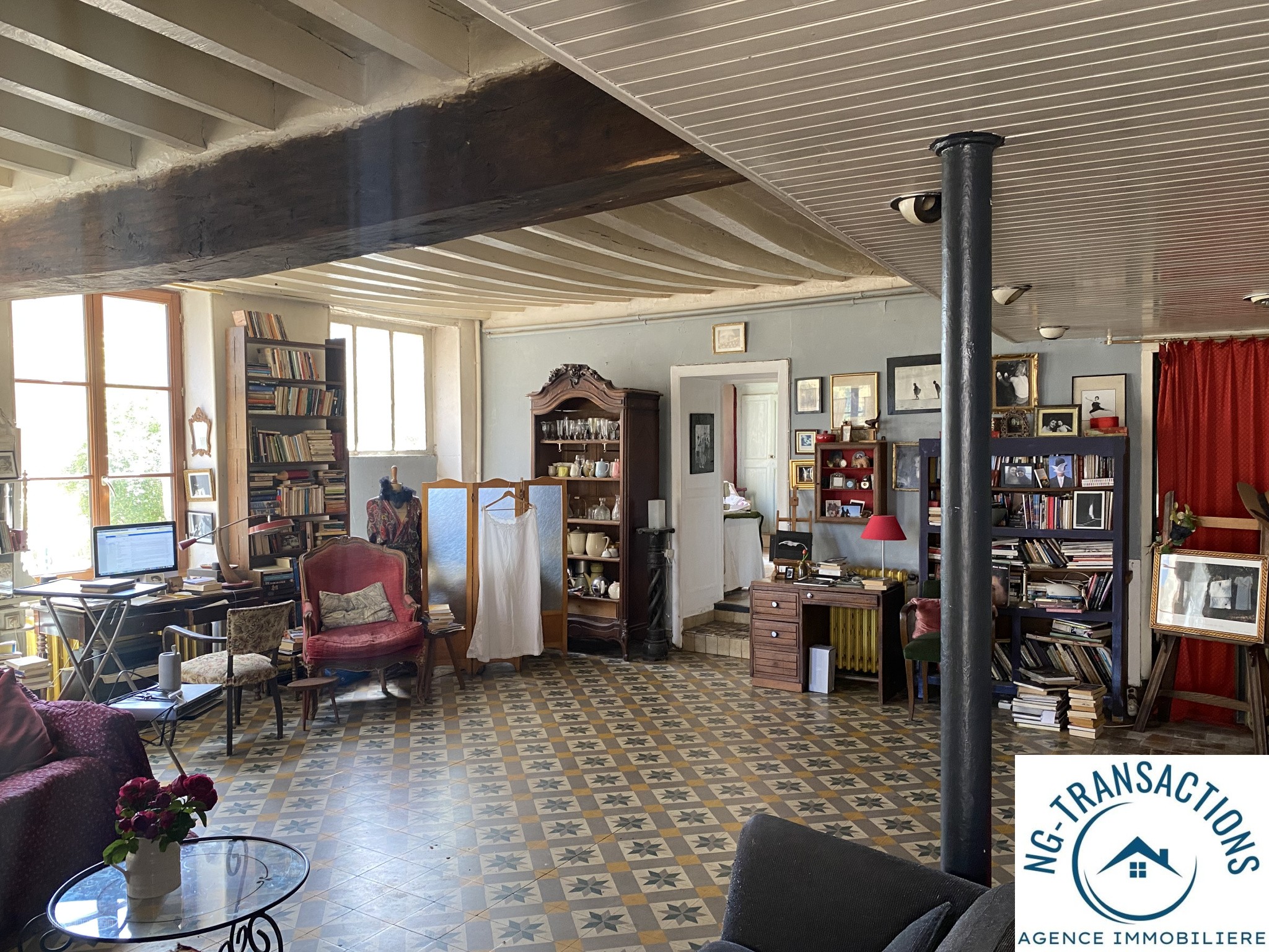 Bien immobilier à vendre à Treigny perreuse sainte colombe, 210 m², 9 pièces – photo 2 sur 12