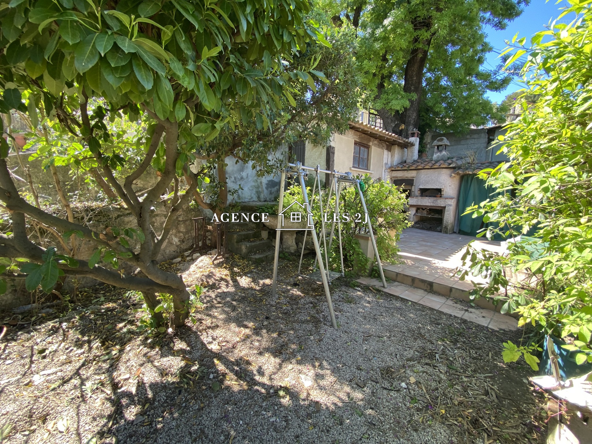 Maison à vendre à Marseille, 110 m², 6 pièces – photo 1 sur 13