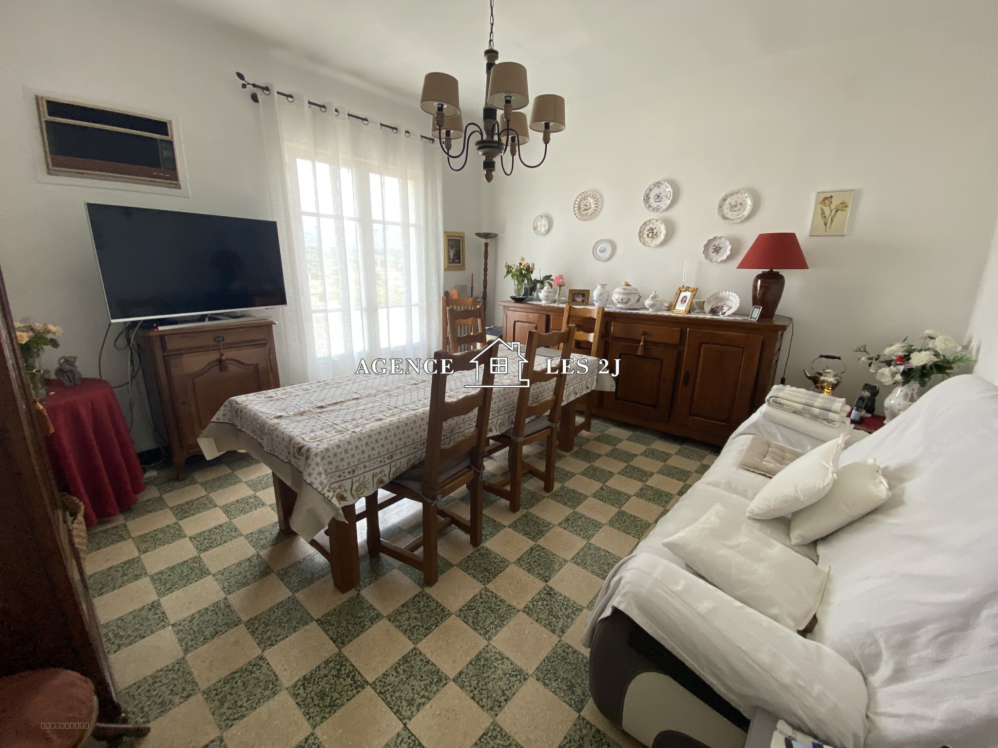 Maison à vendre à Marseille, 81 m², 6 pièces – photo 2 sur 8