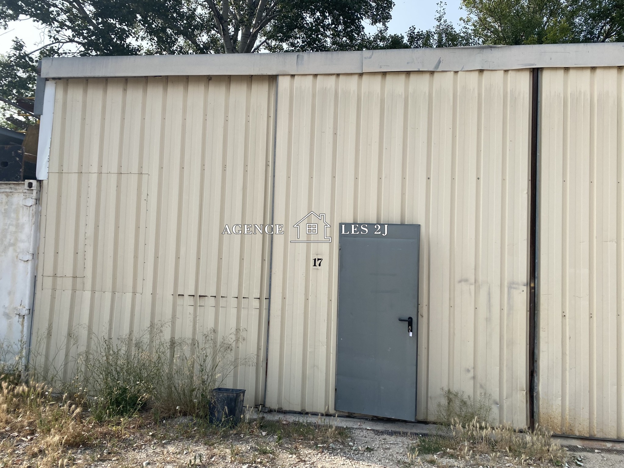 Entrepôt à louer à La penne sur huveaune, 50 m² – photo 1 sur 4