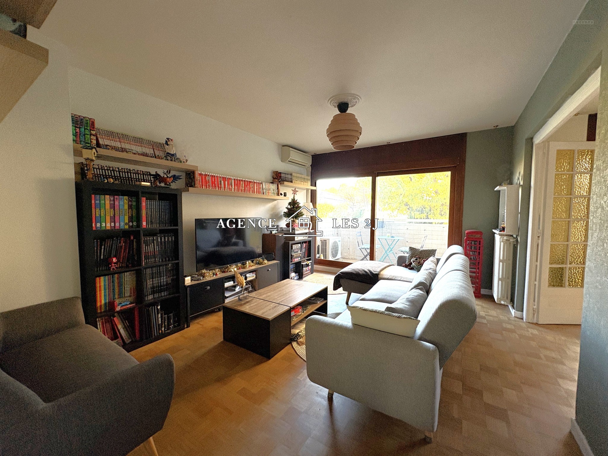 Appartement à vendre à Marseille, 27 m², 4 pièces – photo 1 sur 8