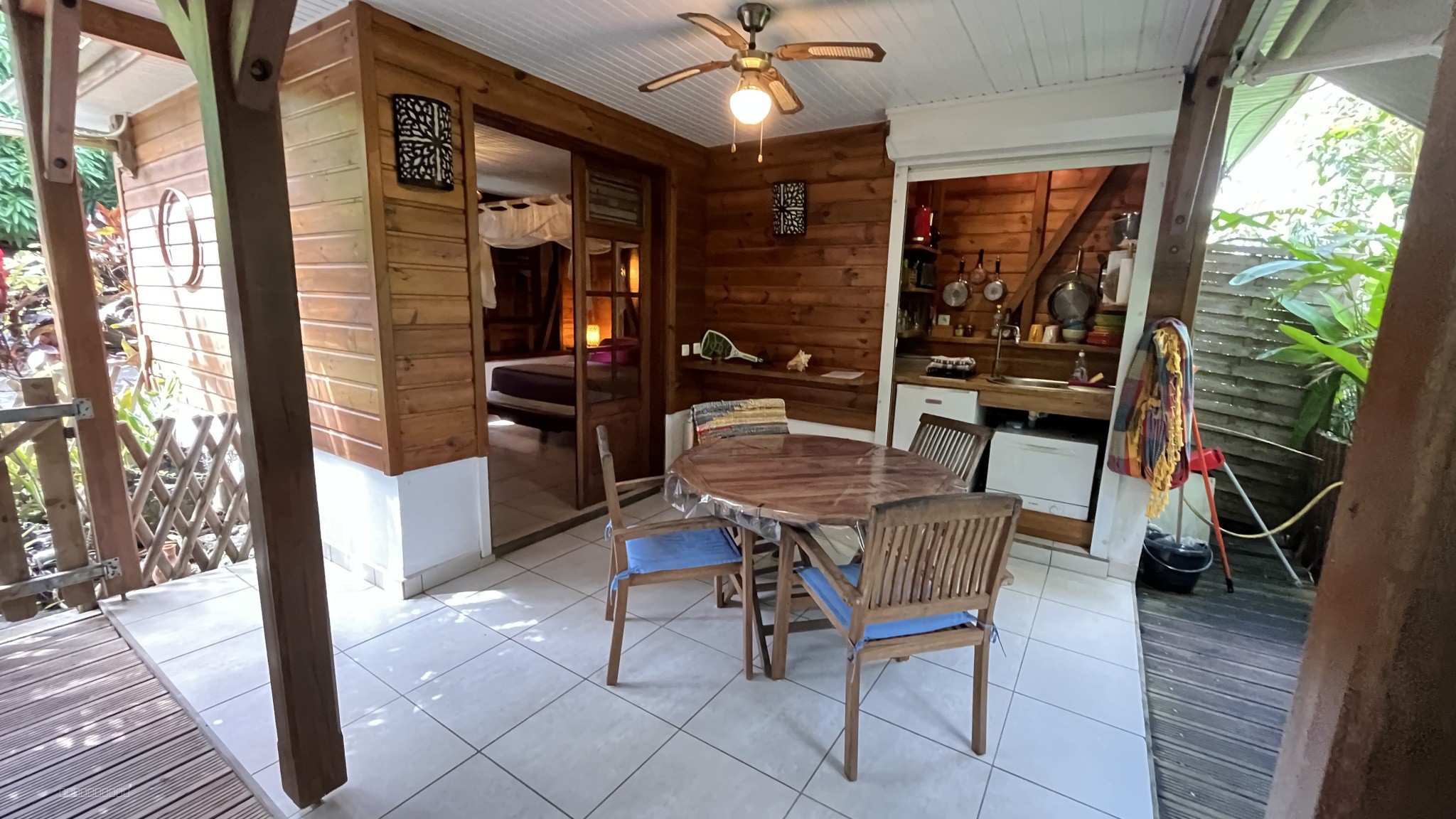 Bien immobilier à vendre à Deshaies, 850 m², 7 pièces – photo 2 sur 20