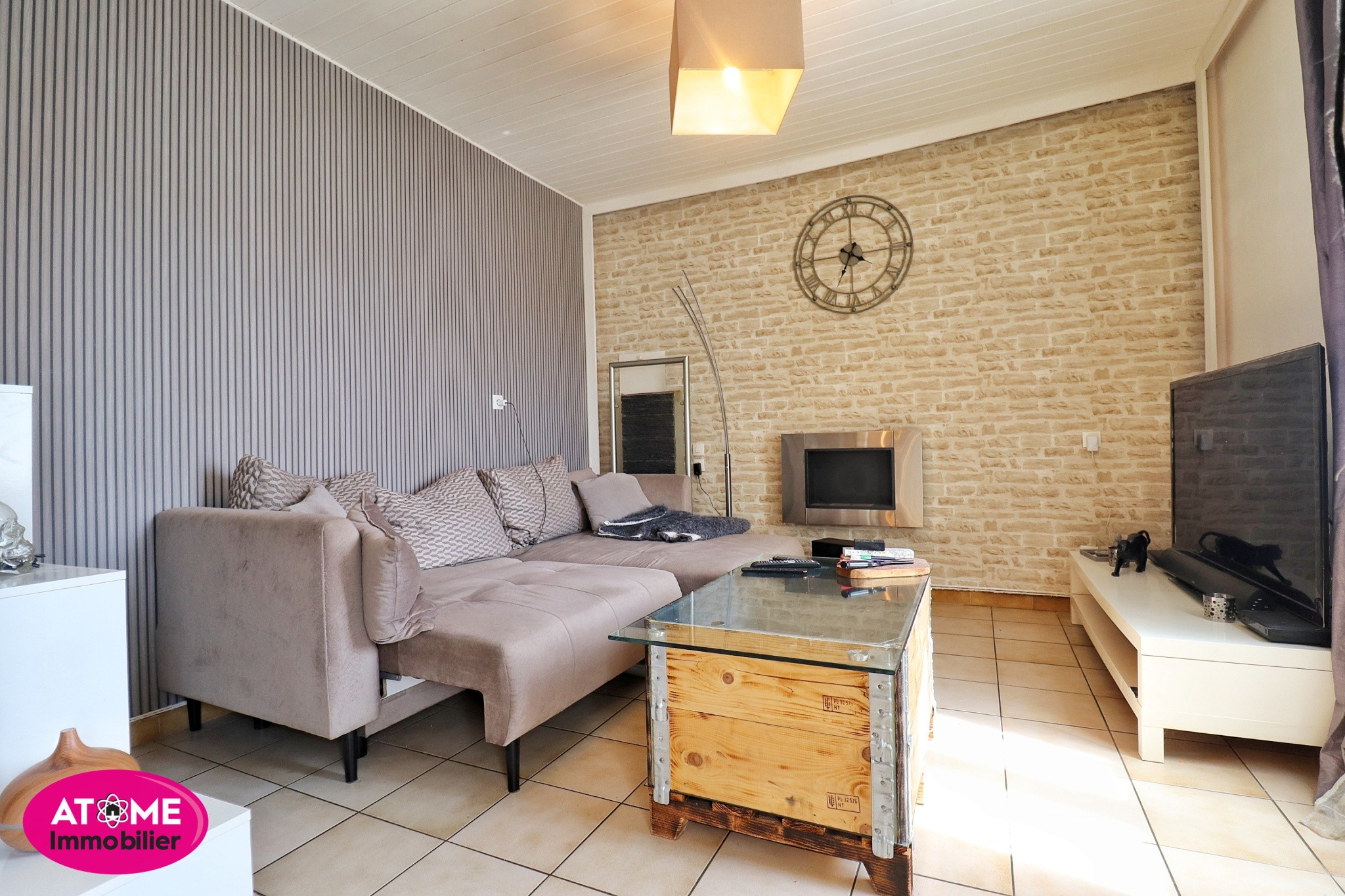 IMMEUBLE - Sainte-Marie-aux-chênes / 2 Appartements + un local commercial — photo 3
