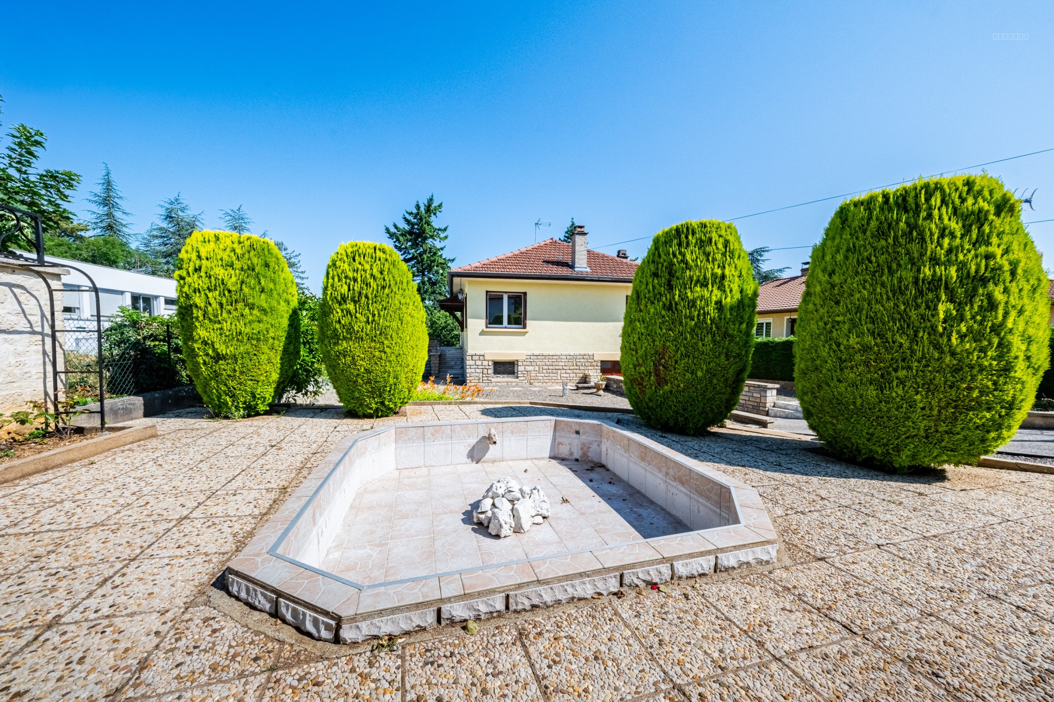 Maison à vendre à Dijon, 95 m², 5 pièces – photo 1 sur 20